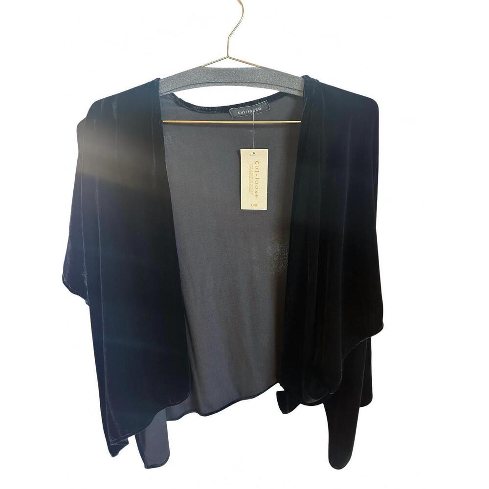 NEW CUT LOOSE women's velvet shawl in black